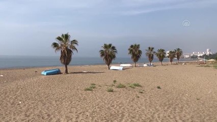 Cadde ve sokaklarda sessizlik hakim