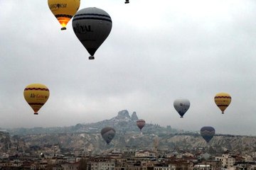 Kapadokya'ya uçakla gelmek serbest, balon ile uçmak yasak