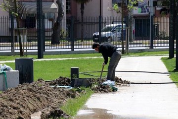 Herkes evde, onlar dışarıda