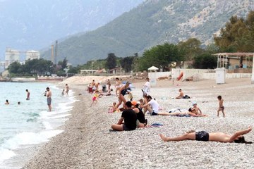 Antalya'da sahilde yerleşik olmayan turist yoğunluğu