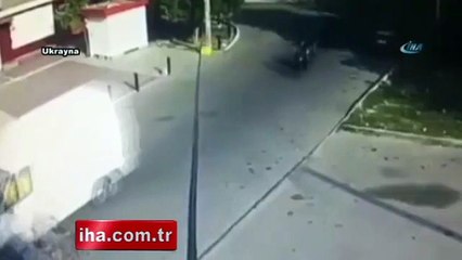 İki motosiklet kafa kafaya çarpıştı!