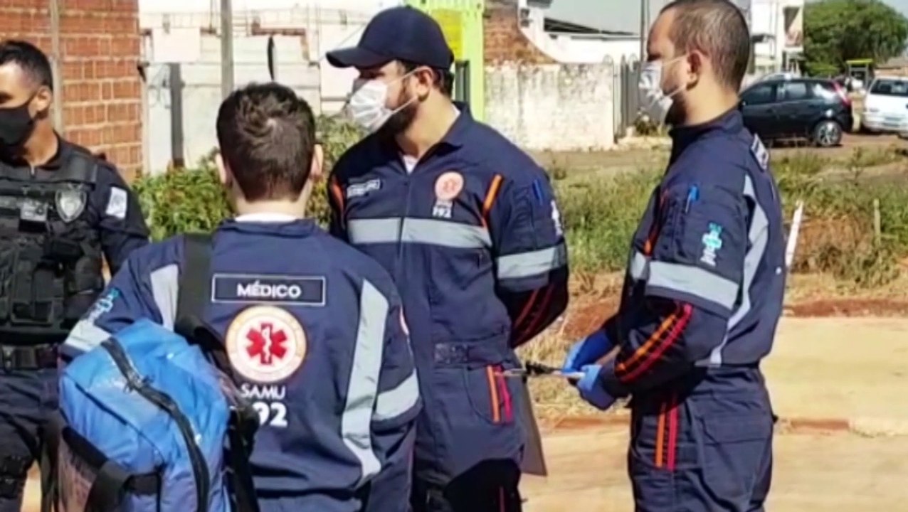 Com faca na mão e ameaçando se matar, jovem em crise é salvo pelo Samu e Guarda Municipal