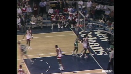 Larry Bird Dropped Single-Game Franchise Record 60 PTS vs. ATL on 3/12/1985