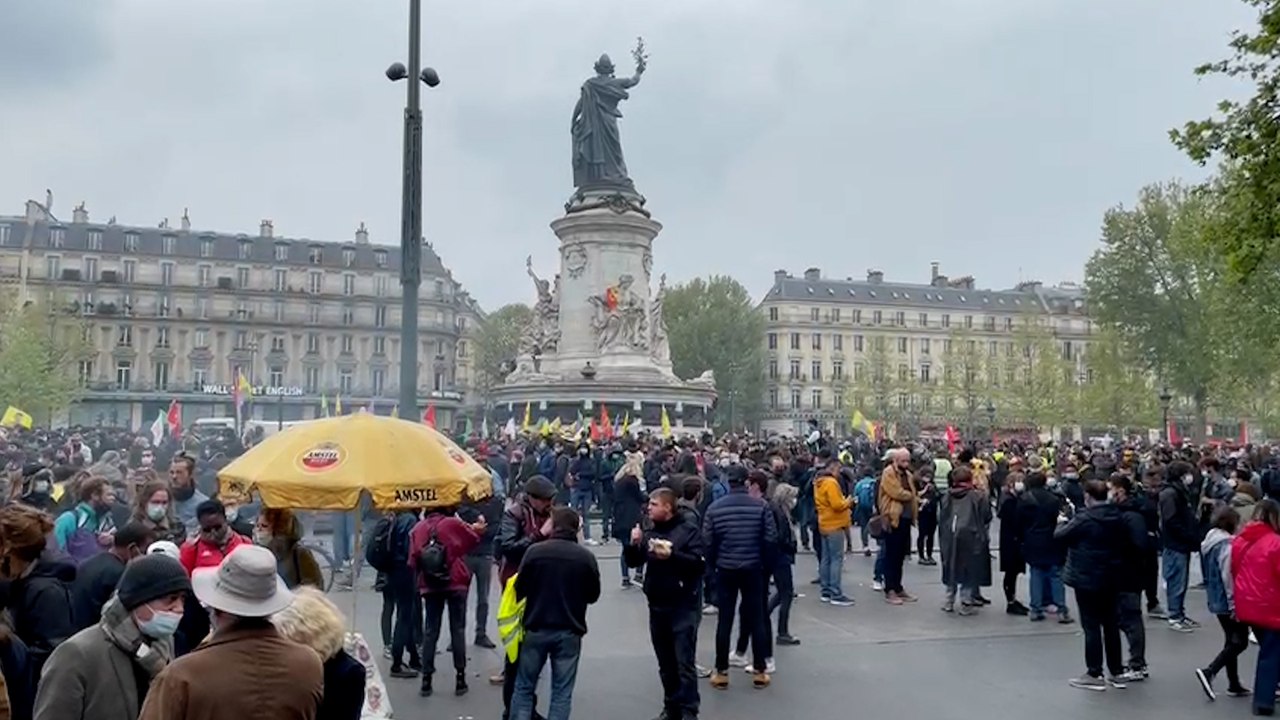 1er mai : “C'est la fête de tous ces travailleurs oubliés, invisibilisés, précarisés depuis un an”