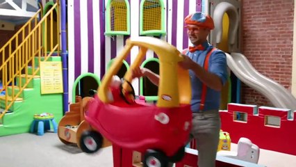 Aprende con Blippi en patio de juegos cubierto de Amy | Videos educativos para niños pequeños part 1