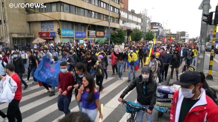 El presidente colombiano ordena cambiar la polémica reforma fiscal