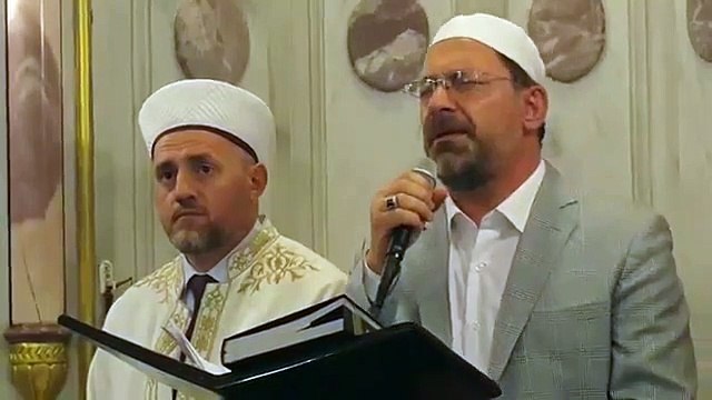 Yeni Diyanet İşleri Başkanı Prof. Dr. Ali Erbaş Kur'an okuyor