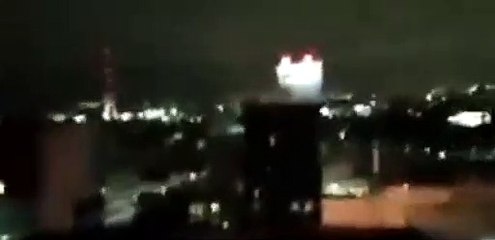 8 büyüklüğünde deprem esnasında korkunç görüntü!