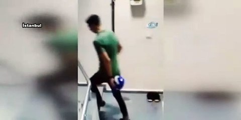 Apartmana dadanan ayakkabı hırsızı kamerada