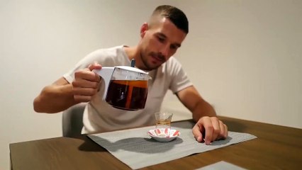 Podolski'den Türk milletine mesaj