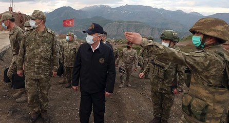 Bakan Akar: 44 terörist etkisiz hale getirildi