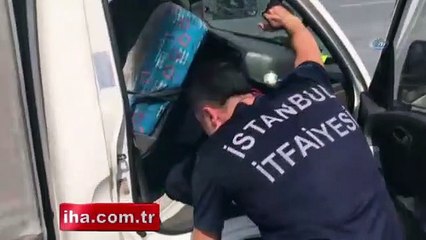 İtfaiyeden motora sıkışan kediyi kurtarmak için akıllı yöntem