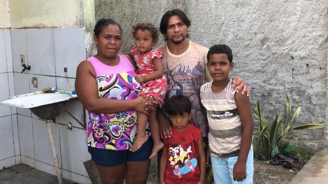 MÃE DE PEDRAS DE FOGO SOFRE COM DOENÇA DE FILHA E PEDE AJUDA