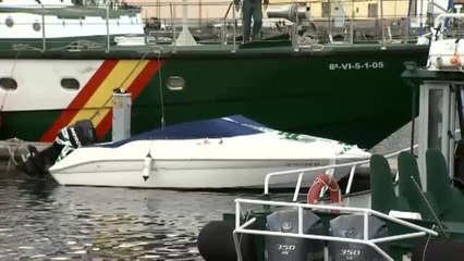 La guardia civil busca en el mar