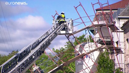Schwerstarbeit für die Feuerwehr: Sturm fegt über Wien hinweg