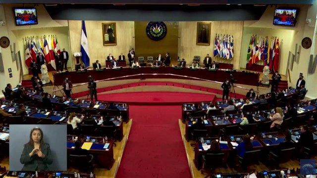 Con apoyo del Congreso, Bukele destituye magistrados supremos y al fiscal general