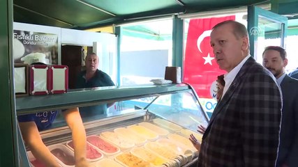 Erdoğan torunlarına dondurma alırken görüntülendi