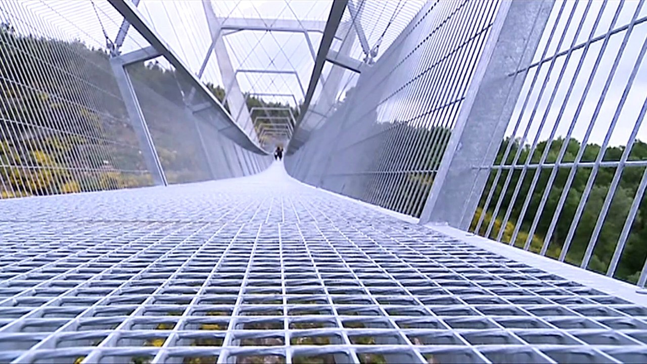 Schwindelfrei? 737 Schritte über das Nichts