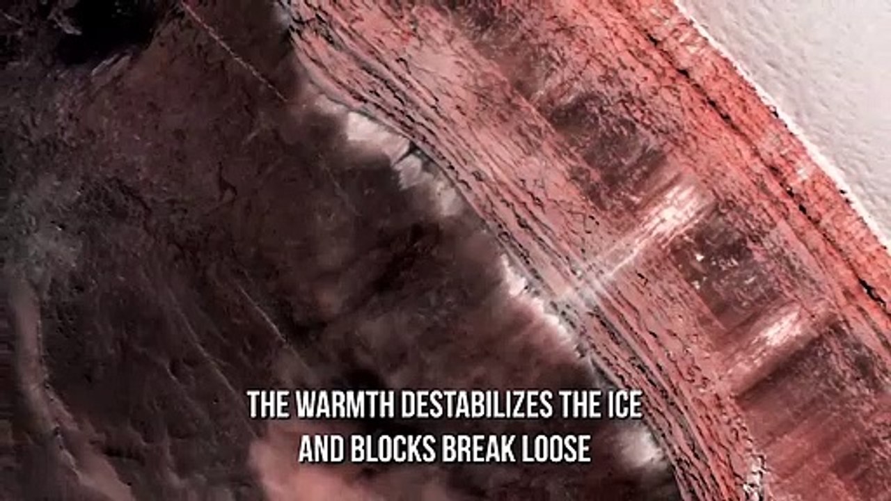 Ice and Dust avalanche captured on Mars by NASA’s Reconnaissance Orbiter