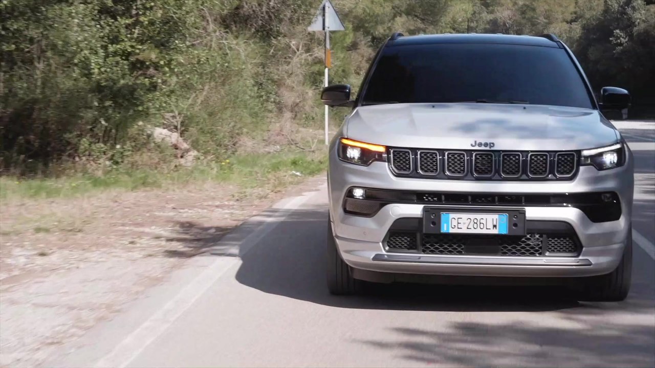 Der neue Jeep Compass - der autonomes Fahren Level 2