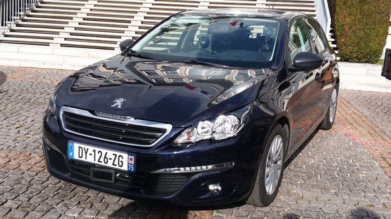 Pour 1800 euros par mois, vous pouvez conduire les futures voitures radar privées