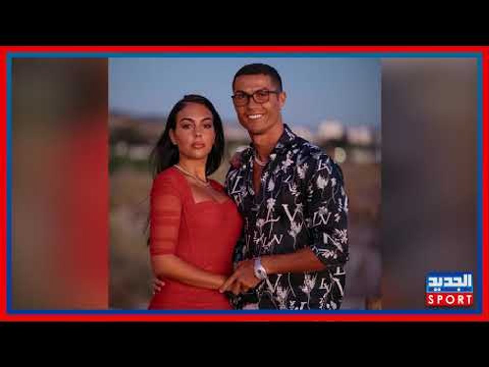 جورجينا رودريجيز تنافس كريستيانو رونالدو  جلسة خاصة في  البيكيني
