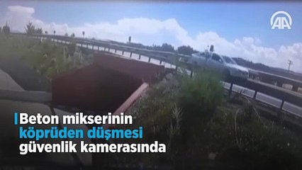 Beton mikseri köprüden düştü!