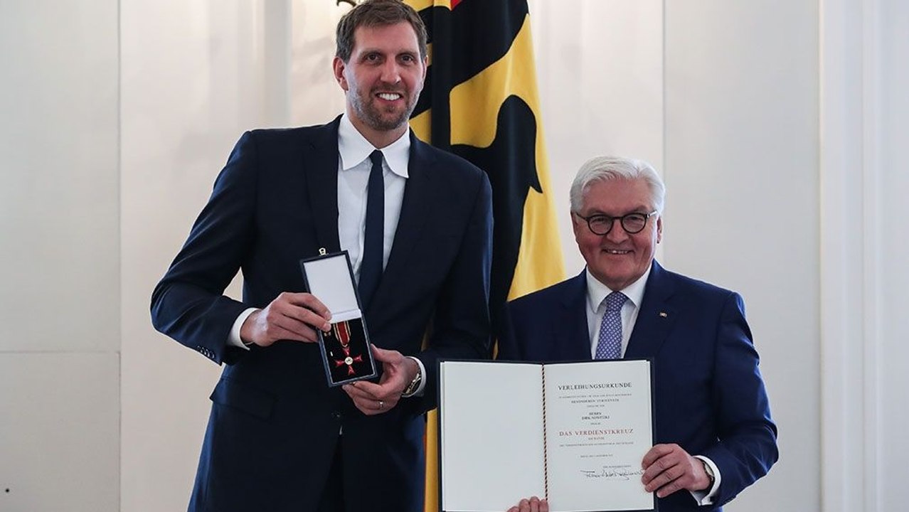 Dirk Nowitzki erhält Bundesverdienstkreuz