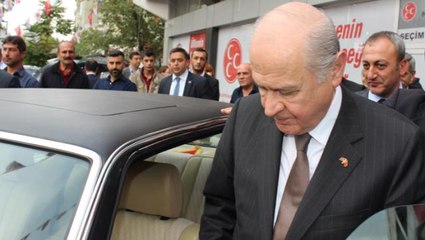 MHP'nin "Türkçülük Günü"nü, "Milliyetçiler Günü" olarak kutlaması sosyal medyayı karıştırdı