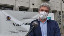 Le 10e centre de vaccination bruxellois ouvre ses portes à l'hôpital militaire de Neder-Over-Heembeek (Alain Maron)