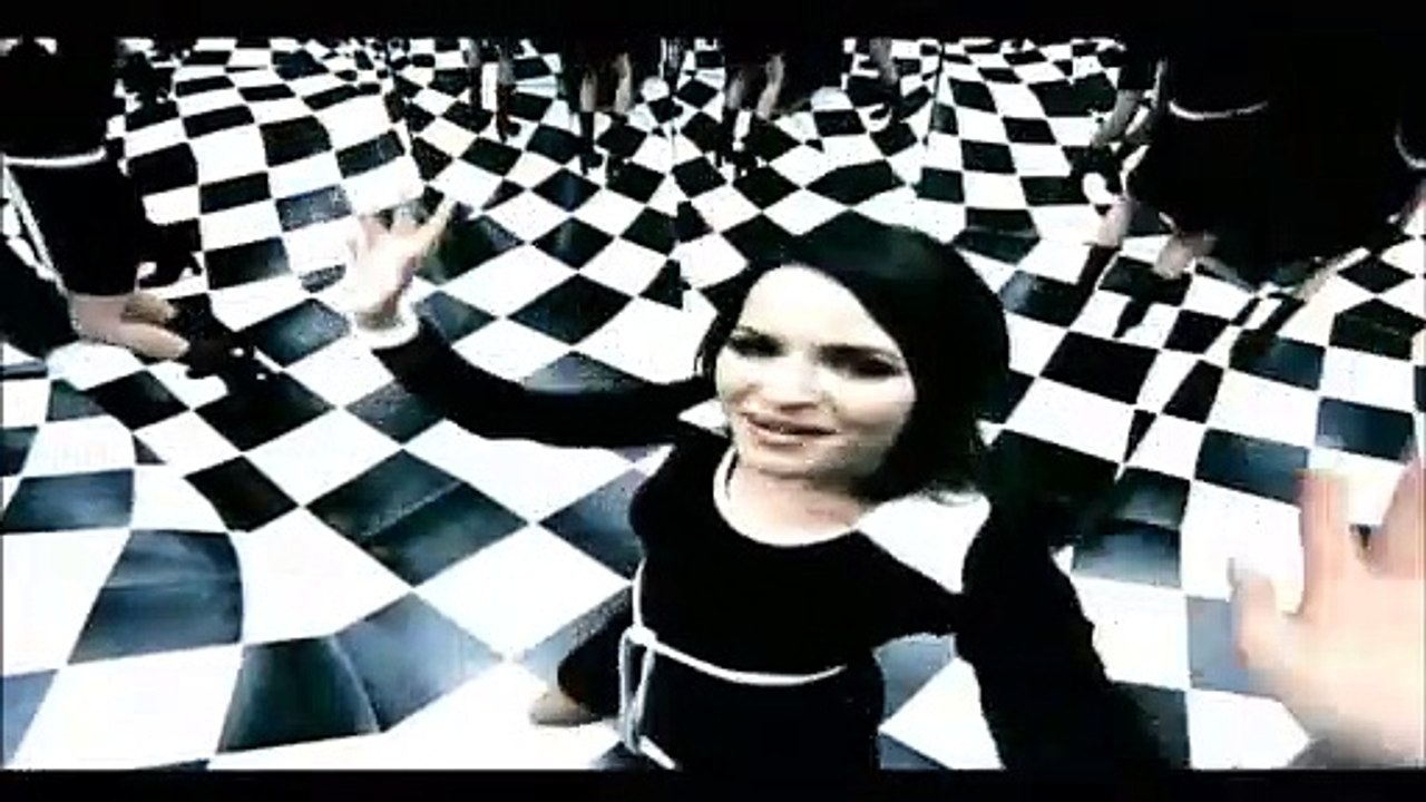 THE CORRS —THE RIGHT TIME— [BEST OF THE CORRS – THE VIDEOS]