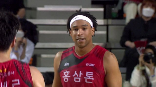 챔프전서도 돋보인 '설 교수'...인삼공사, 1차전 완승 / YTN