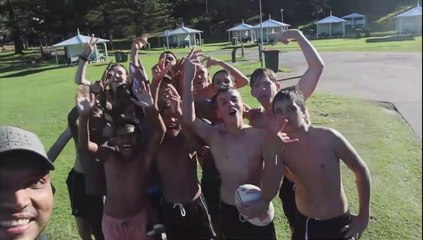 Sydney's Most Beautiful Picnic Spot _ Bronte Beach _ GenX TravelTube _ Amit Dahiya Travel Vlog Hindi