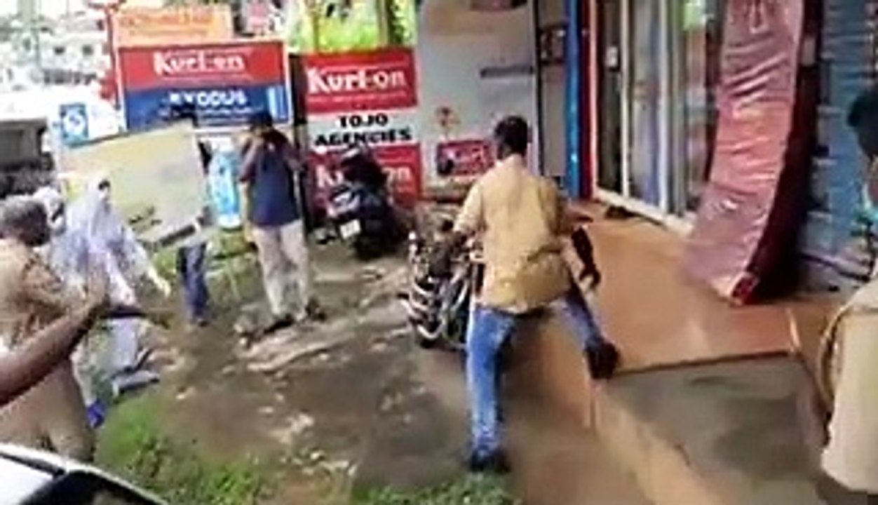 Corona Positive Suspects Running Away From Police