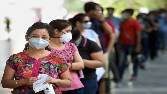Day 1 of Delhi's vaccination drive, centres see long ques