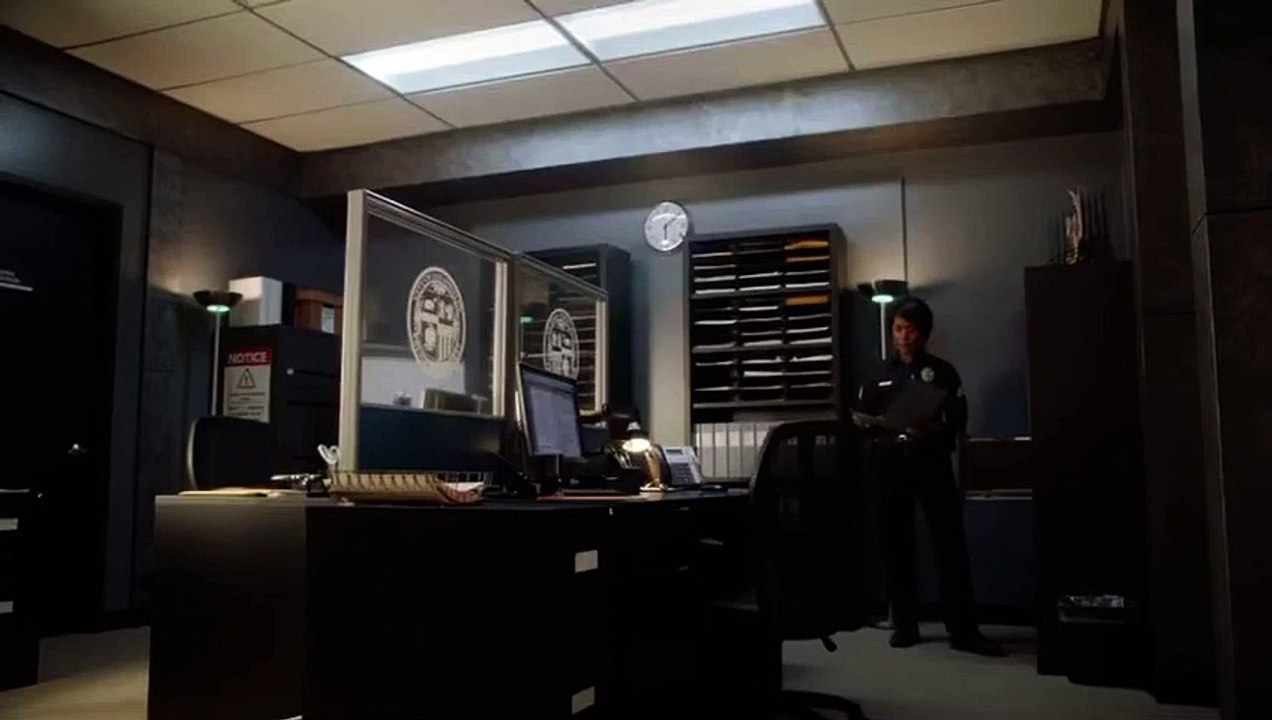 911 4x11 First Responders - Clip from Season 4 Episode 11