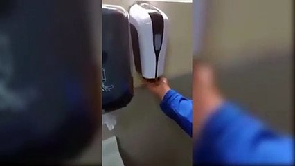 Amerika'da ırkçılık, sensörlü el sabunu aparatlarında! İşte o görüntüler...