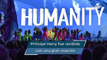 El príncipe Harry, J-Lo, J Balvin y el papa se unen para promover las vacunas