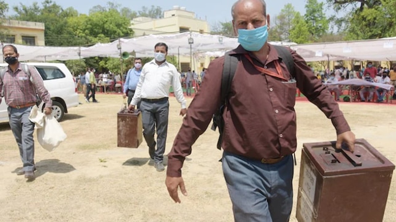 Unions say over 700 teachers died on UP panchayat poll duty, govt denies