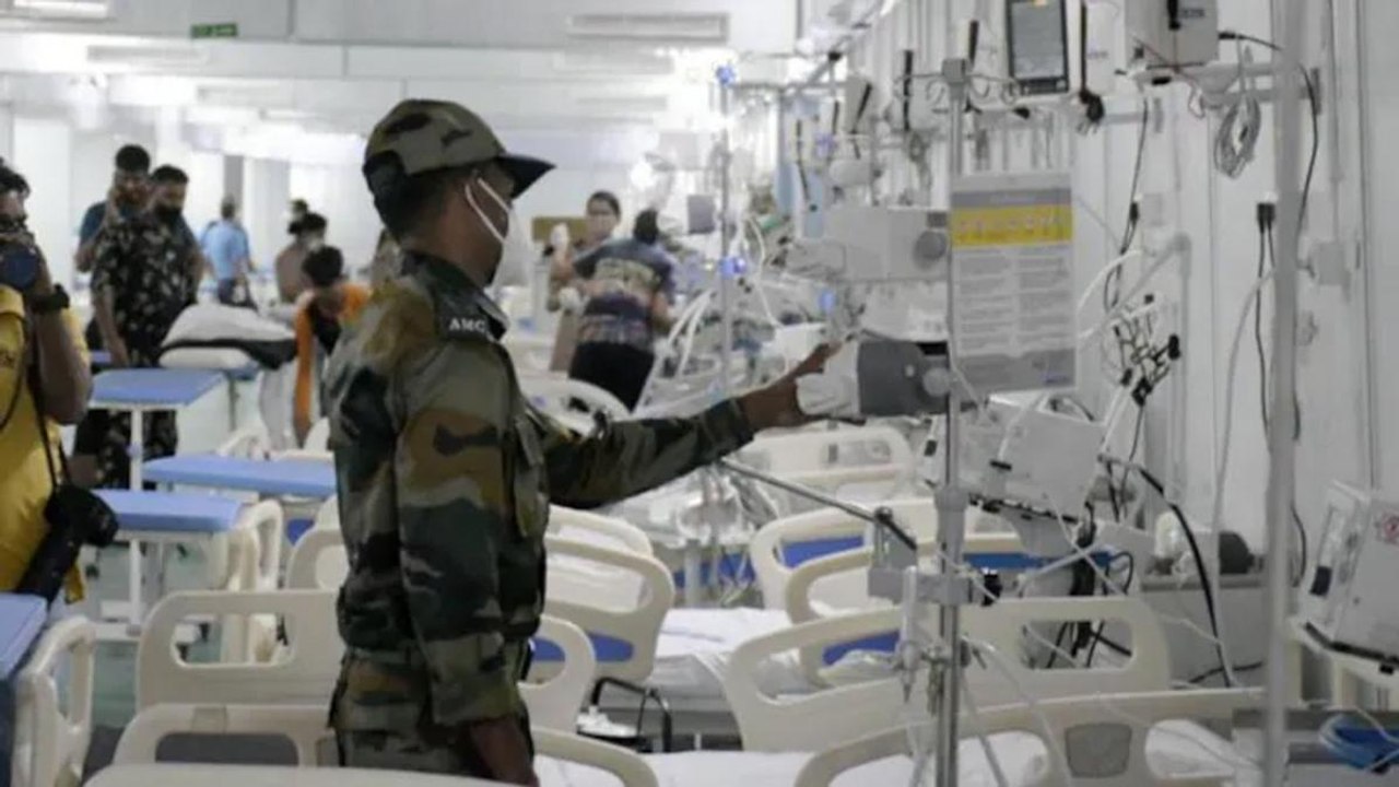 Does India need Army help and complete lockdown?