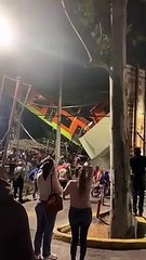 Meksiko'da metro üst geçidi çöktü