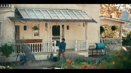 The Mosquito Coast — A Family On the Run | Apple TV+