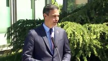 Pedro Sánchez es abucheado mientras declara ante los medios