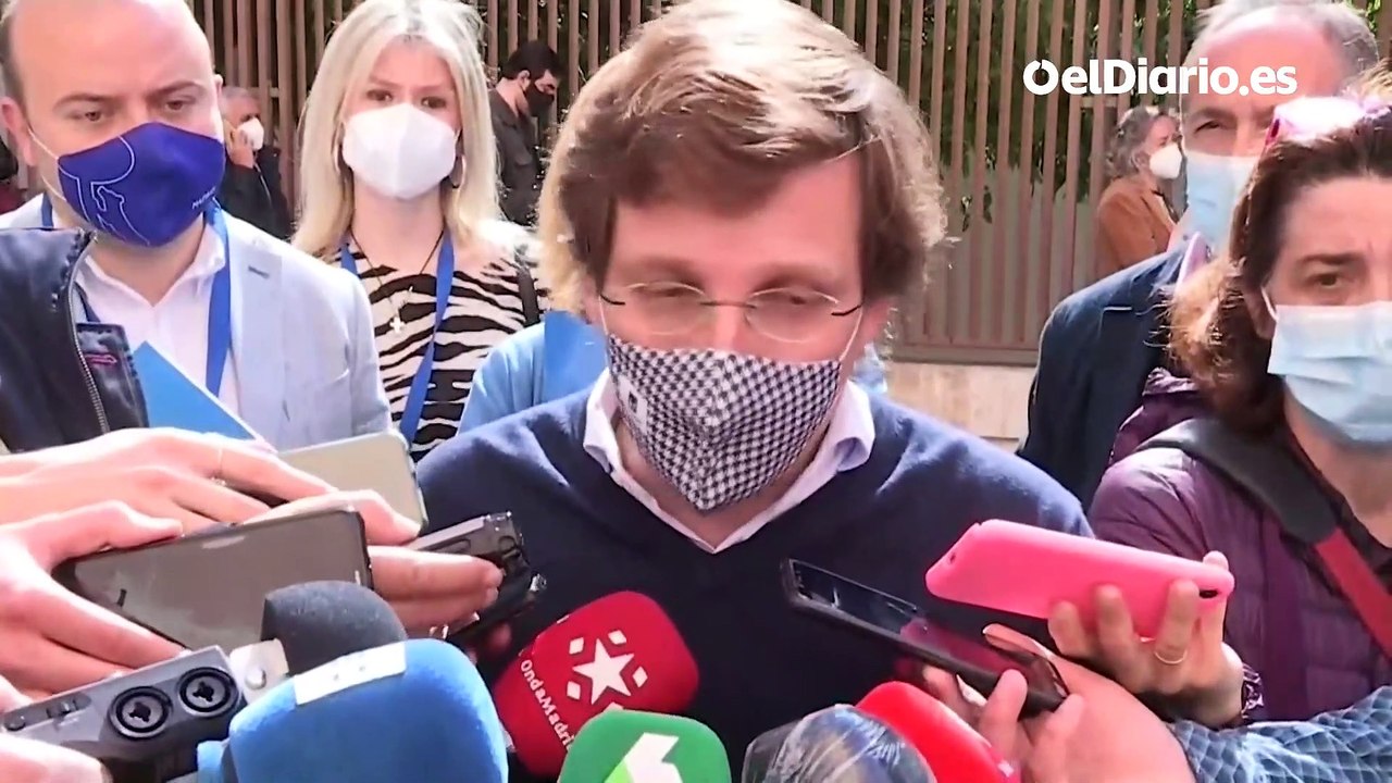 Almeida vota "optimista pero no confiado" tras una campaña de la que se muestra "satisfecho"