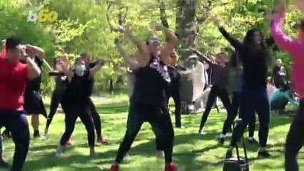 Wondrous Workout! Zumba Class in Central Park Attracts 100 People Post-Pandemic!