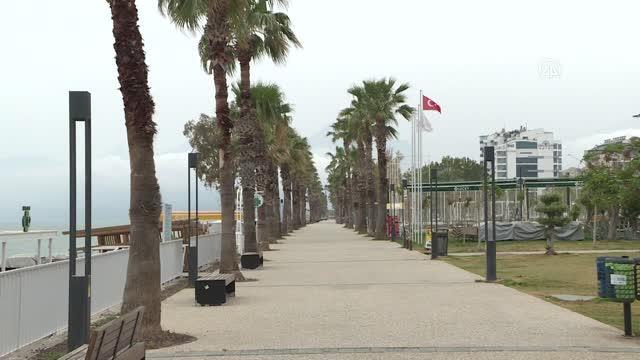 Turizm merkezlerinde tam kapanma sessizliği sürüyor