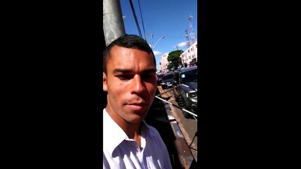 Ex-usuário de drogas leva a palavra de Deus pelas ruas