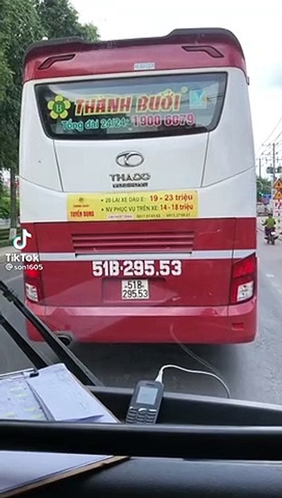 Tài xế xe khách có thu nhập cao nhưng không dễ tuyển