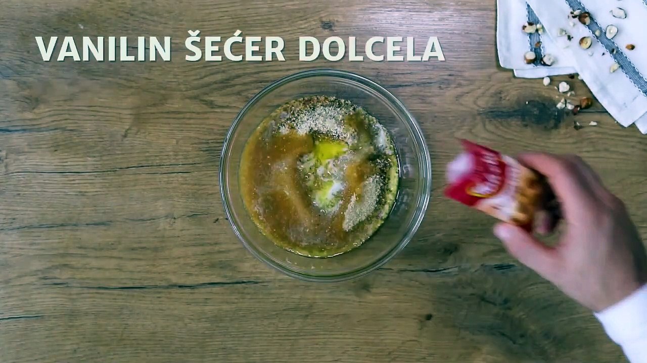 Cheesecake sa čokoladom i lješnjacima