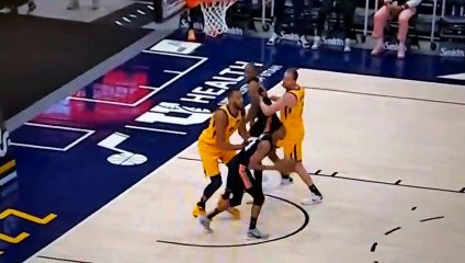 Quand Rudy Gobert fait très peur aux attaquants